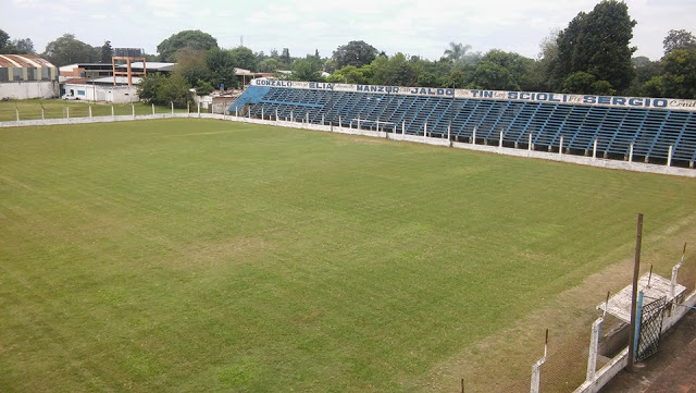 cancha de Deportivo Aguilares de Tucumán tribuna2