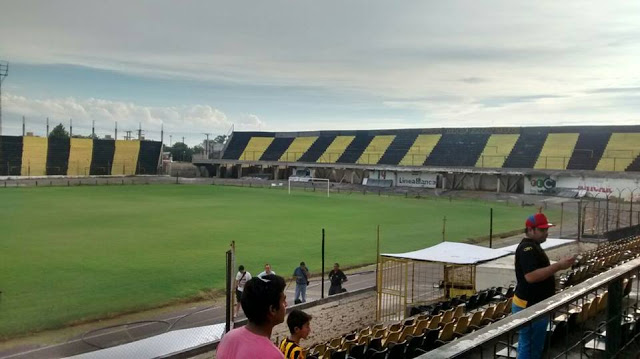 Mitre de Santiago del Estero Mitre Santiago del Estero tribuna