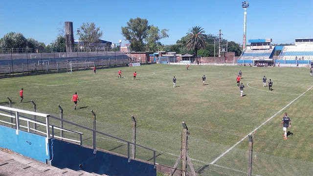 Gimnasia Concepción del Uruguay estadio