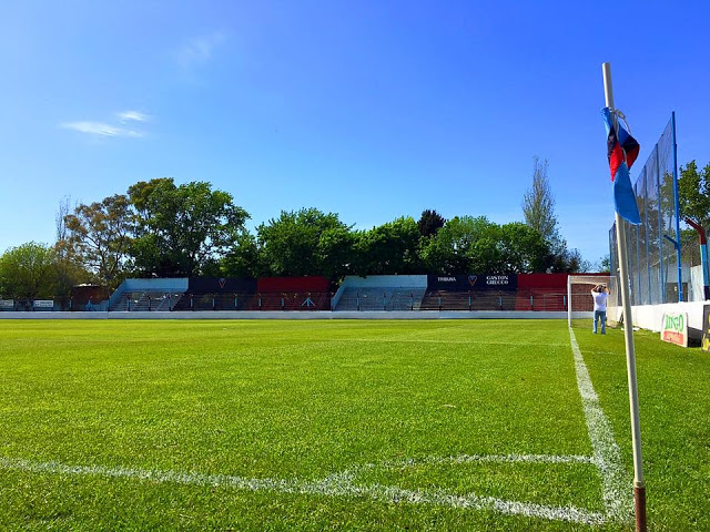 Brown de Adrogué cancha de Brown de Adrogué tribuna1