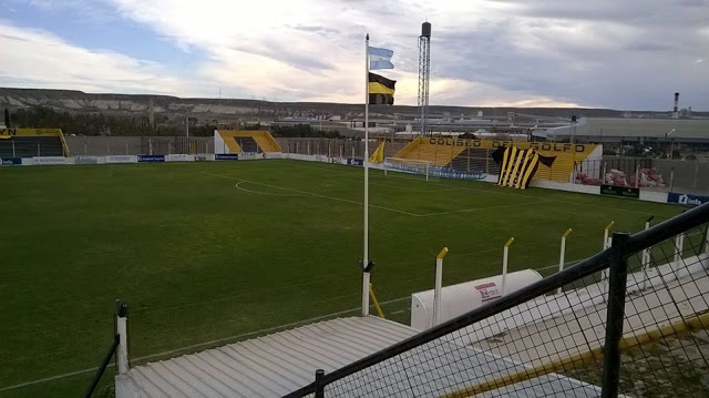 cancha Deportivo Madryn tribuna1