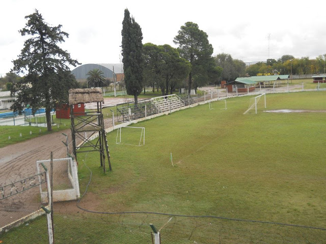 Ferro Carril Oeste de Intendente Alvear Estadio de Ferro Carril Oeste de Intendente Alvear tribunas2