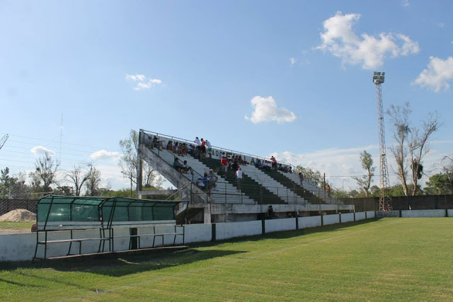 Apinta de Mercedes Estadio de Apinta de Mercedes tribuna1