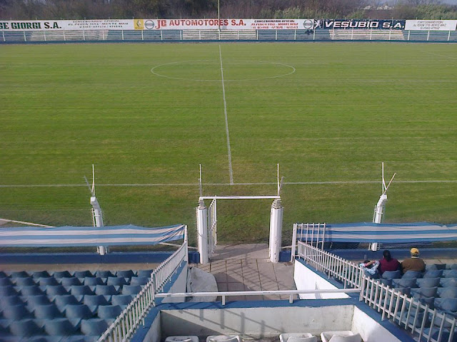Deportivo Argentino de Monte Maíz Estadio Monte Maíz tribuna