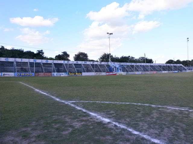Racing Club de Reconquista Estadio de Racing Club de Reconquista tribuna lateral