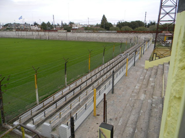 El Nacional de Tres Arroyos cancha de El Nacional de Tres Arroyos tribuna