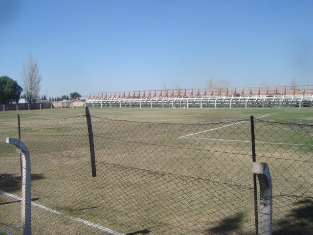 Fray Luis Beltrán cancha de Fray Luis Beltrán tribuna