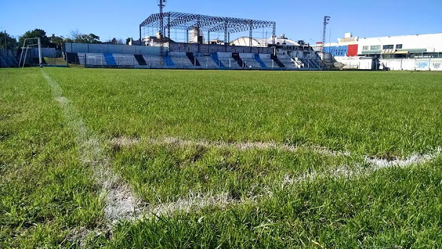 Peñarol de Paraná cancha de Peñarol de Paraná tribuna2