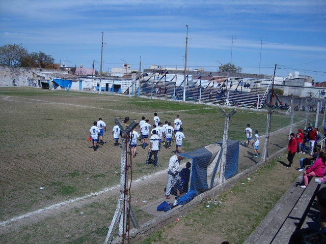 Atlético Paraná de San Nicolás cancha de Atlético Paraná de San Nicolás tribuna