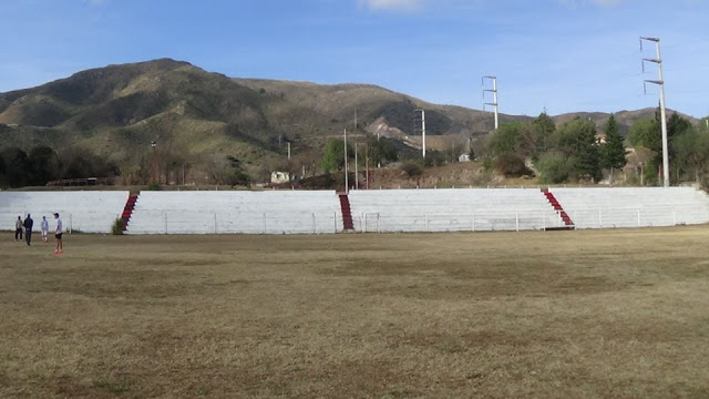 Atlético La Falda cancha de Atlético La Falda tribuna