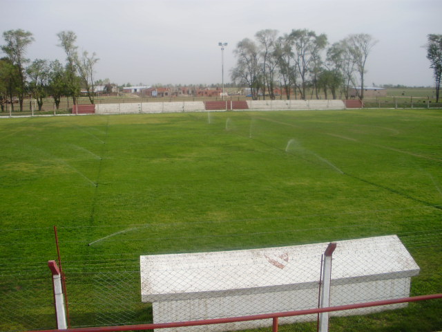 Atlético Macachín cancha de Atlético Macachín tribuna1