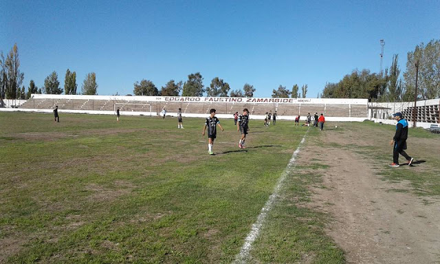 Defensores de Las Paredes 02cancha de Defensores de Las Paredes