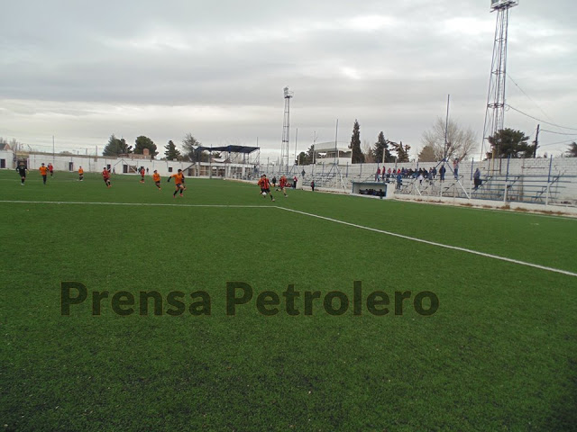 Atlético Plaza Huincul cancha de Atlético Plaza Huincul4