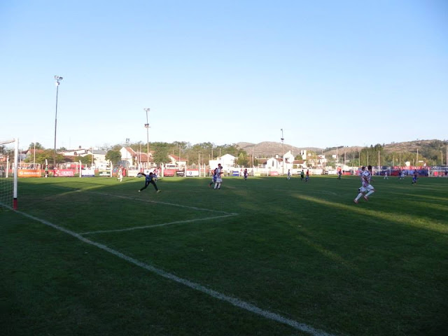 Independiente de Tandil cancha de Independiente de Tandil4