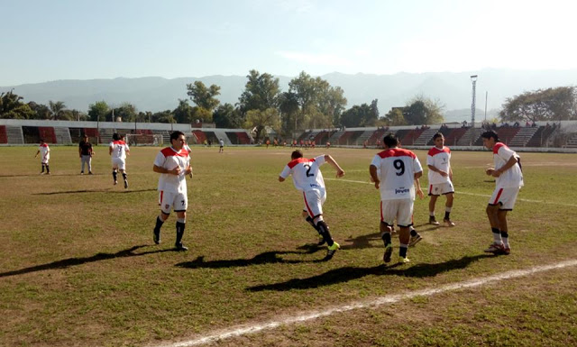 Unión Aconquija de Yerba Buena cancha de Unión Aconquija de Yerba Buena6