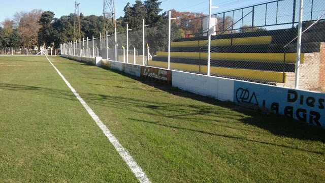 Sportsman de Carmen de Areco cancha de Sportsman de Carmen de Areco tribuna