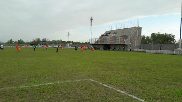 Estadio de Deportivo Llorens tribuna principal