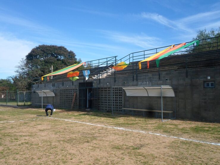 cancha Deportivo Luján tribuna