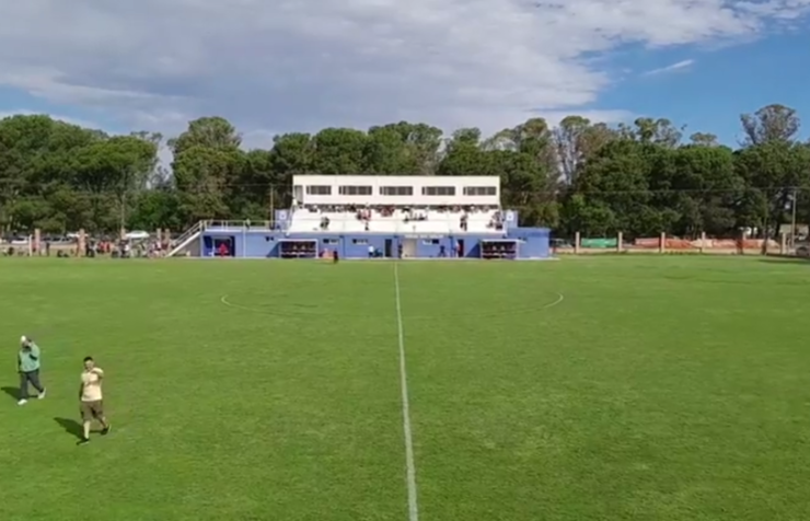 Deportivo Mac Allister tribuna